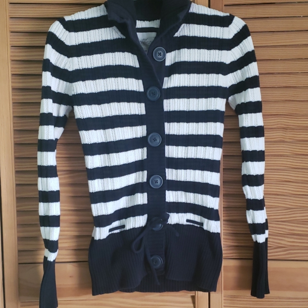 Button down sweatshirt